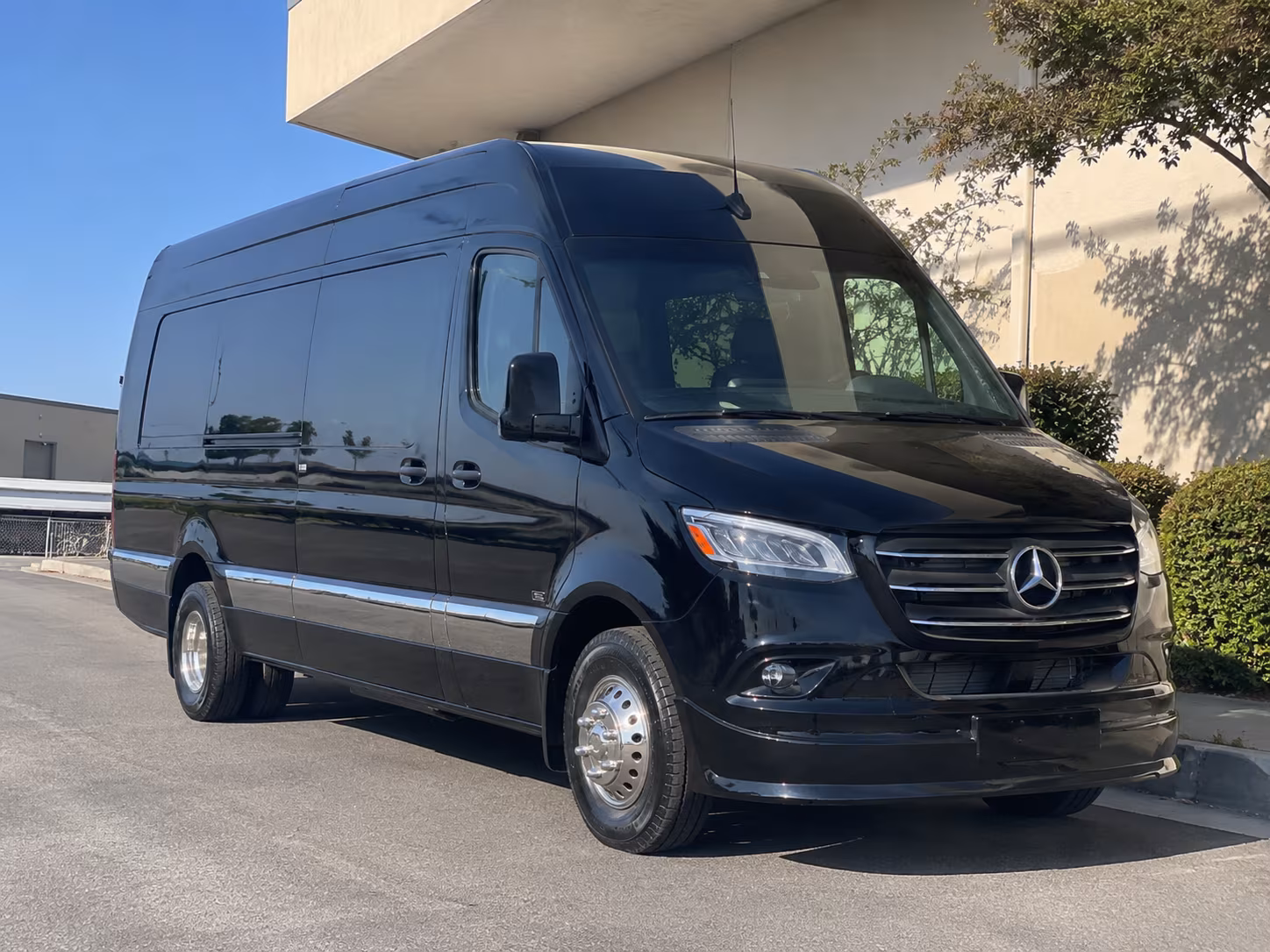 blog rent a bus to american airlines center hero