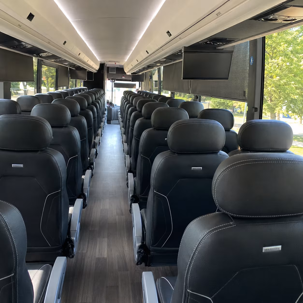 charter bus rentals for bands and performers traveling through irving