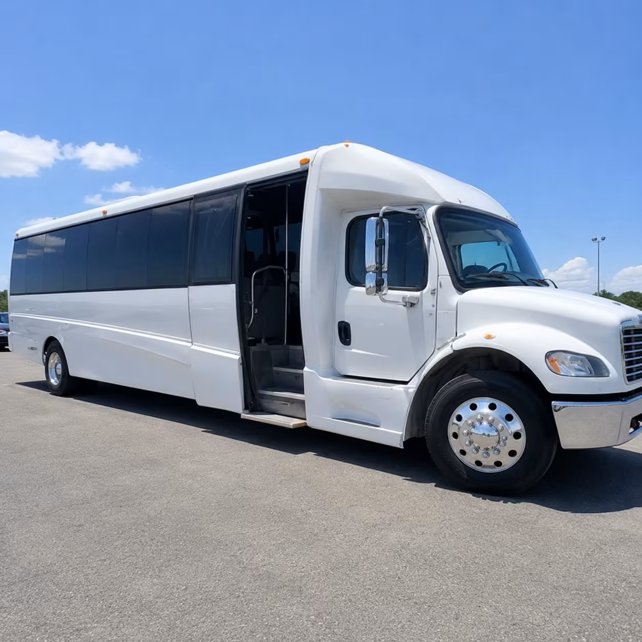 minibus rentals for shows at house of blues and the bomb factory